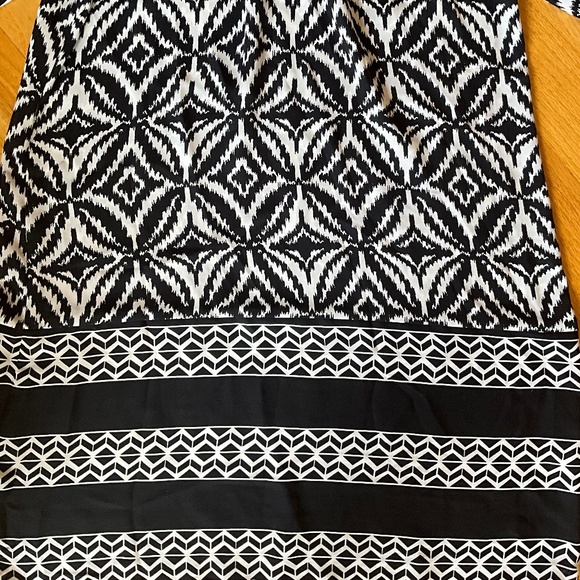 Banana Republic White and Navy Silky Dress - Picture 8 of 9